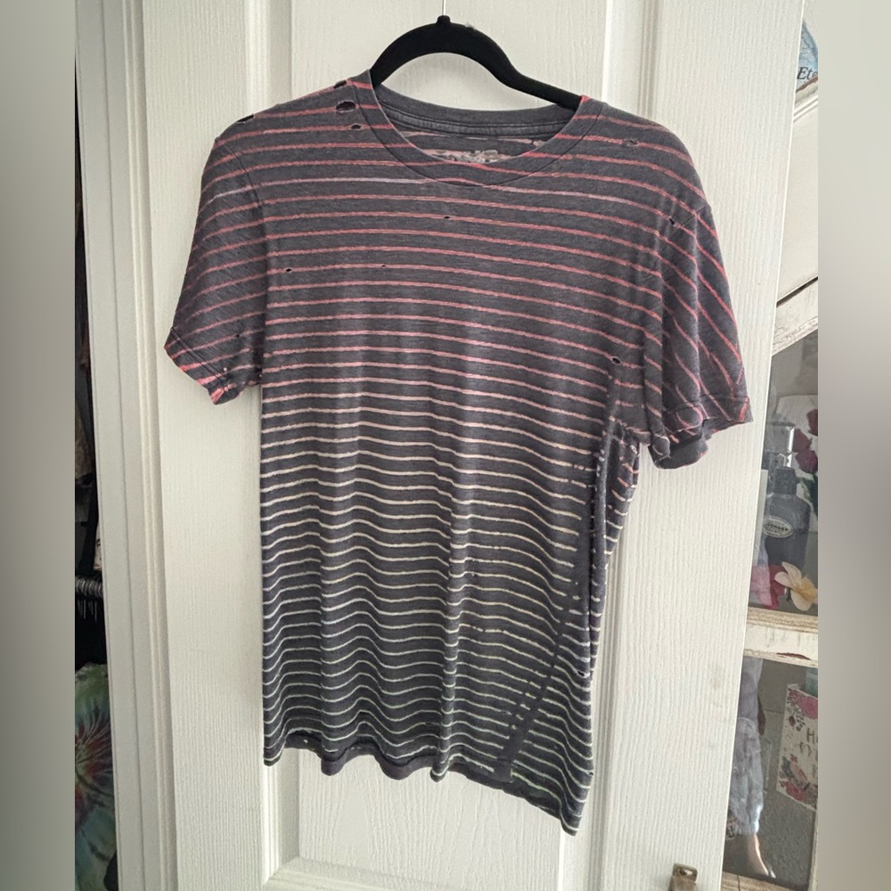 Men’s Distressed T Shirt